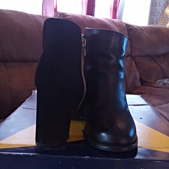 black ankle boots with heel 😍😍😍 - Picture 4 of 5